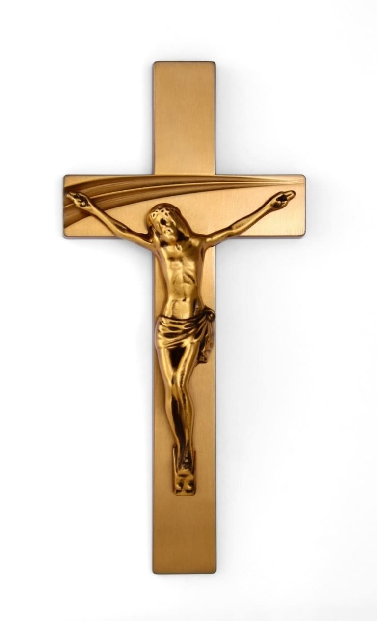 K52-5-25aN Kríž Serena s Ježišom zlatý